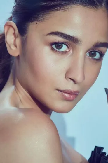 Aliaa Bhatt A D C B B F